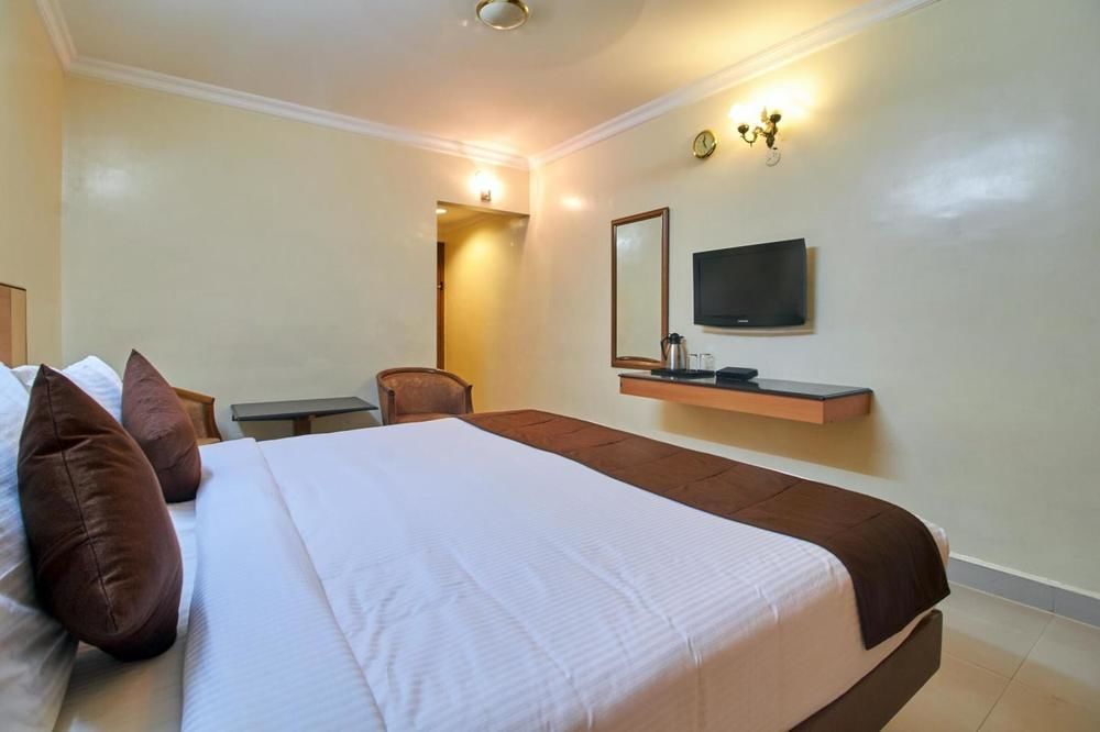 Taz Kamar Family Hotel Chennai Exteriör bild