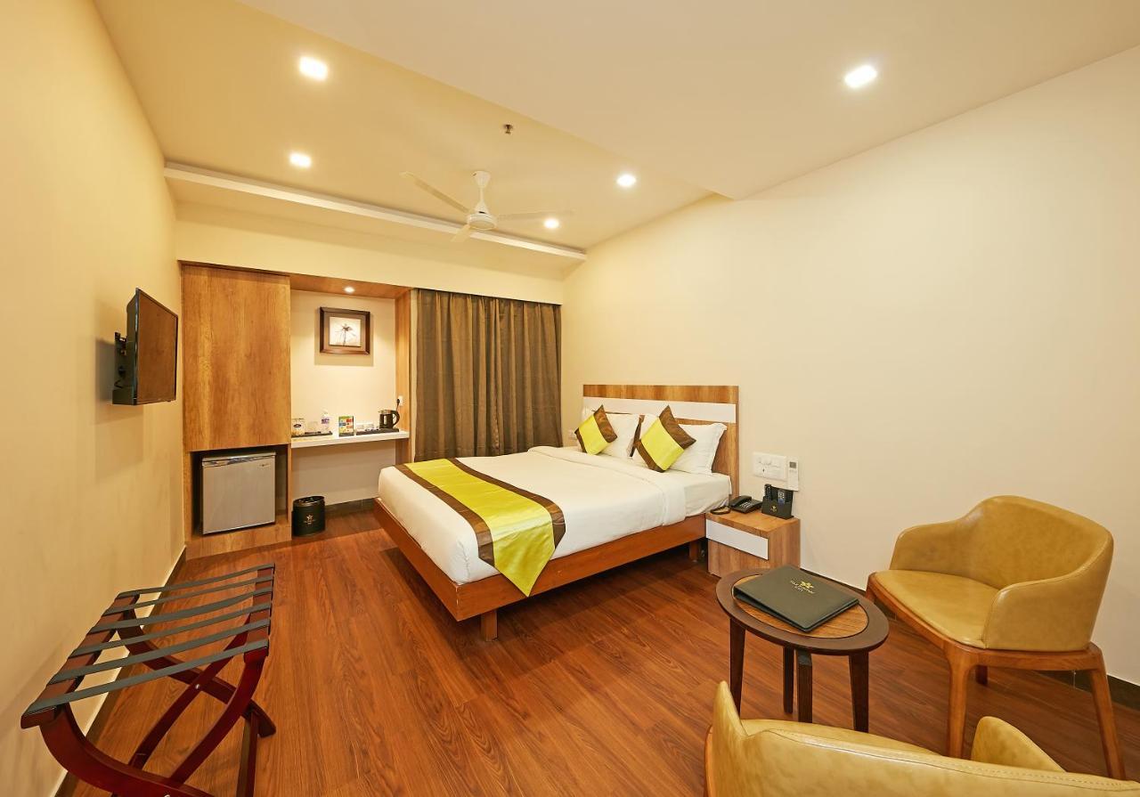Taz Kamar Family Hotel Chennai Exteriör bild