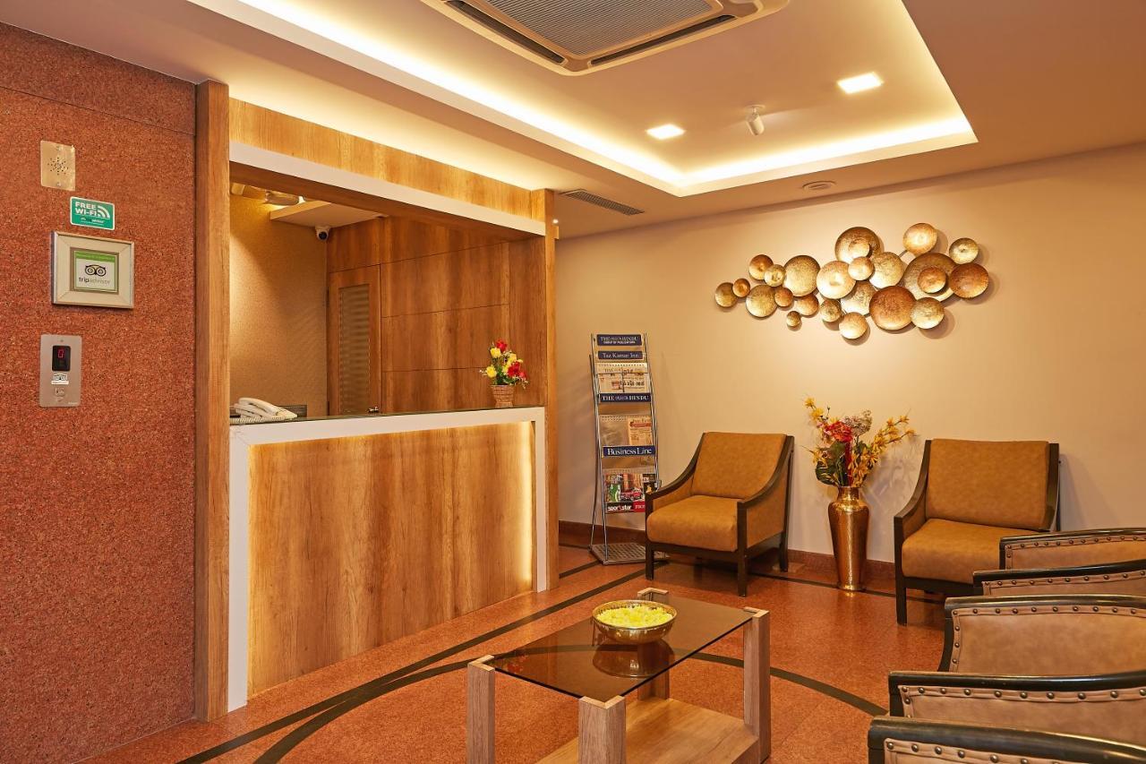 Taz Kamar Family Hotel Chennai Exteriör bild