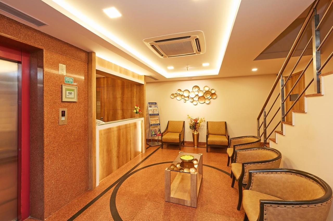 Taz Kamar Family Hotel Chennai Exteriör bild